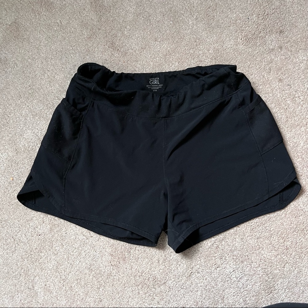 Athleta Girl run with it running shorts size L